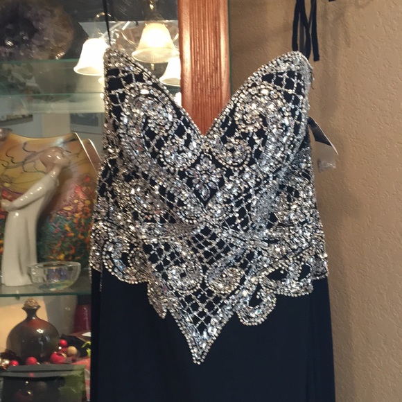 💖💕💜Evening Gown💖💕💜 - Picture 2 of 8